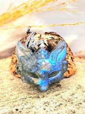 Nature Labradorite Flashy Fox Mask Pendant Necklace